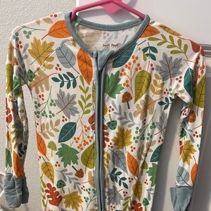 Little sleepies leaves